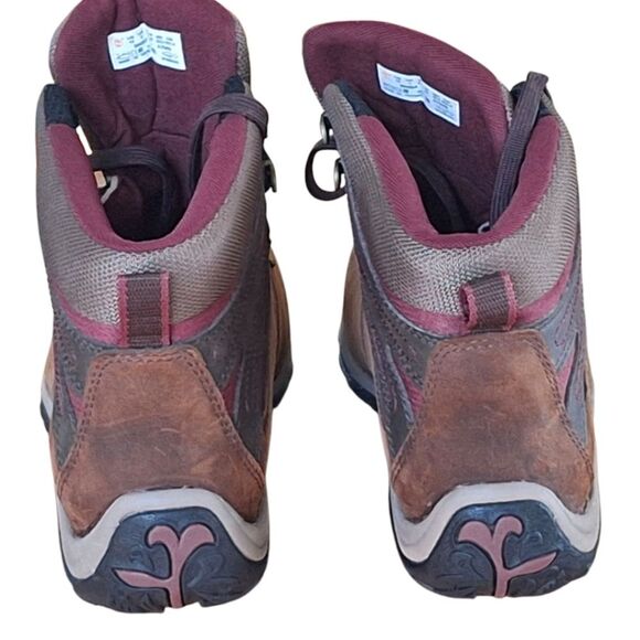 Women's Brown Hiking Boots - Picture 7 of 14